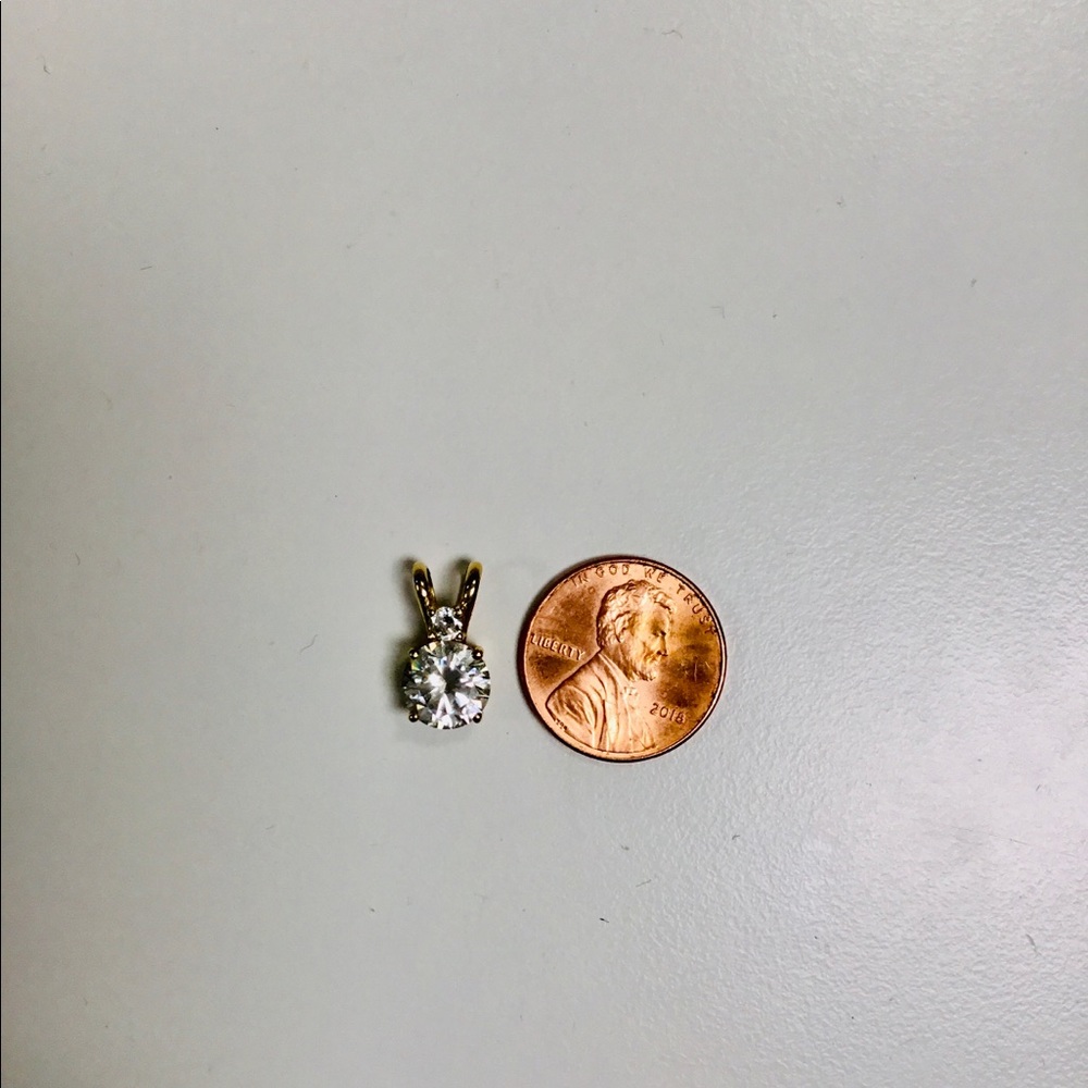 14k Gold Cubic zirconia pendant